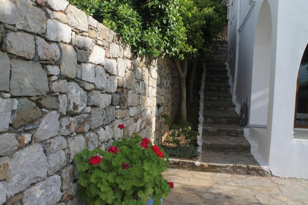 A Crystal Clear House In Pyrgos, Heraklion Crete Pirgos  المظهر الخارجي الصورة